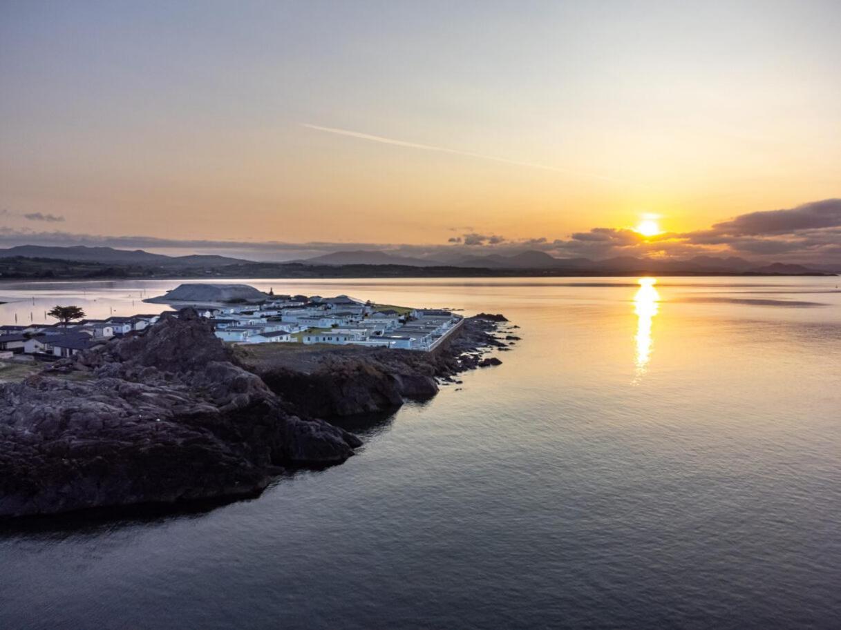 Gimblet Rock Holiday Park Пулхели Экстерьер фото